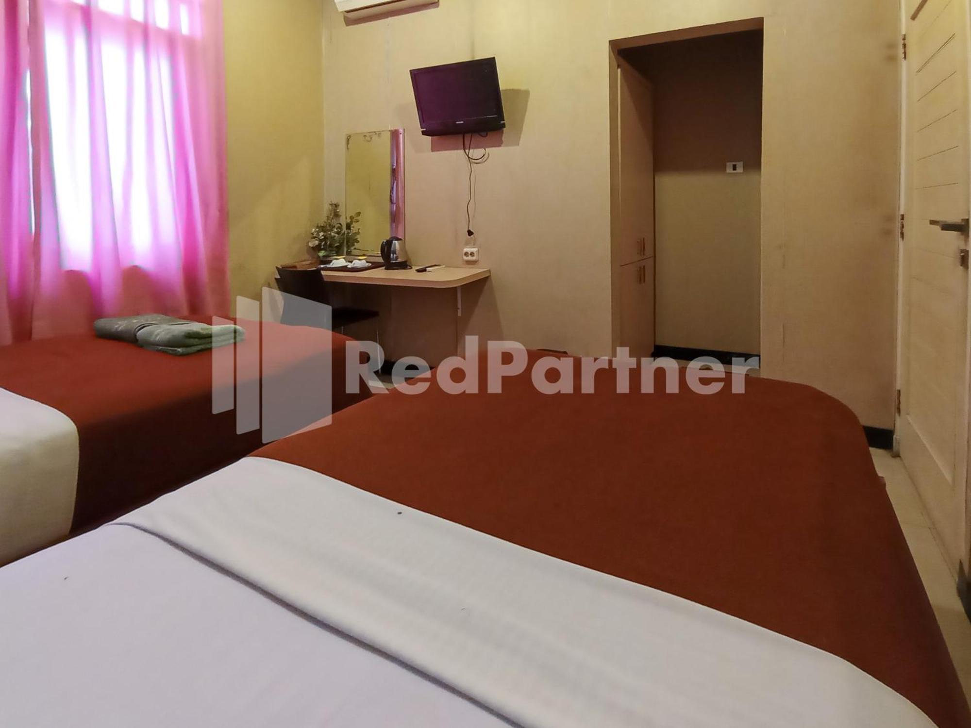 Nillo Hotel Kebumen Mitra Reddoorz Εξωτερικό φωτογραφία