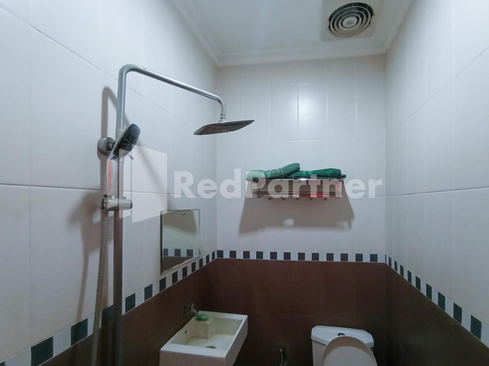Nillo Hotel Kebumen Mitra Reddoorz Εξωτερικό φωτογραφία