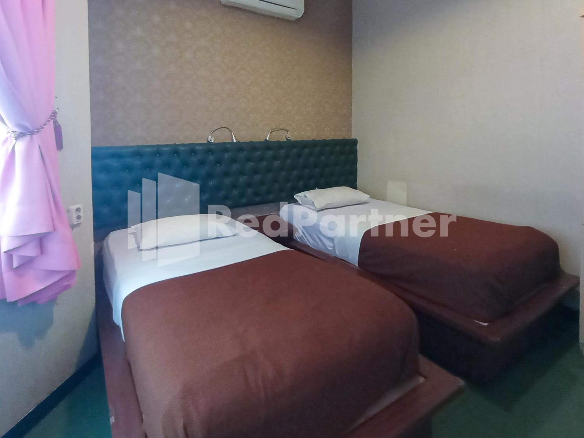 Nillo Hotel Kebumen Mitra Reddoorz Εξωτερικό φωτογραφία