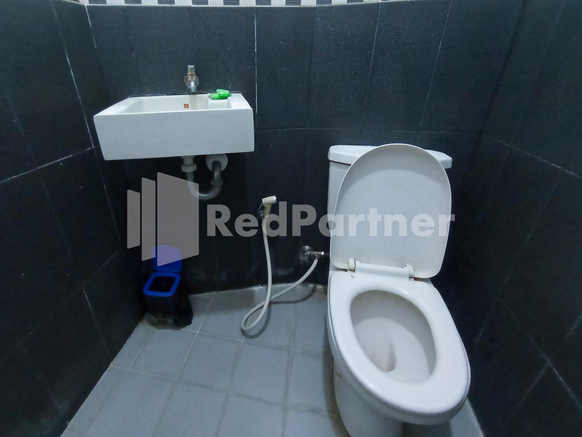 Nillo Hotel Kebumen Mitra Reddoorz Εξωτερικό φωτογραφία