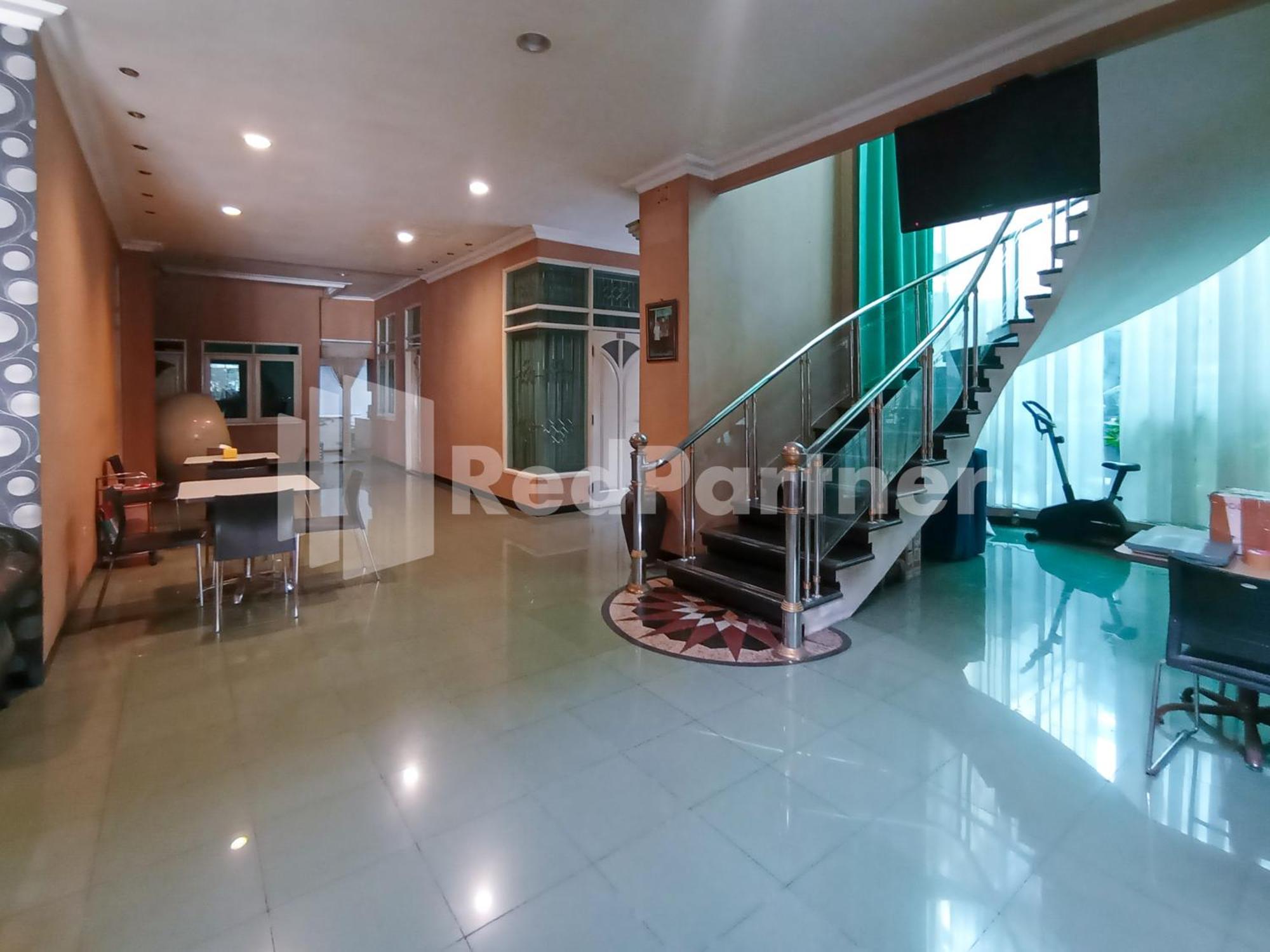 Nillo Hotel Kebumen Mitra Reddoorz Εξωτερικό φωτογραφία