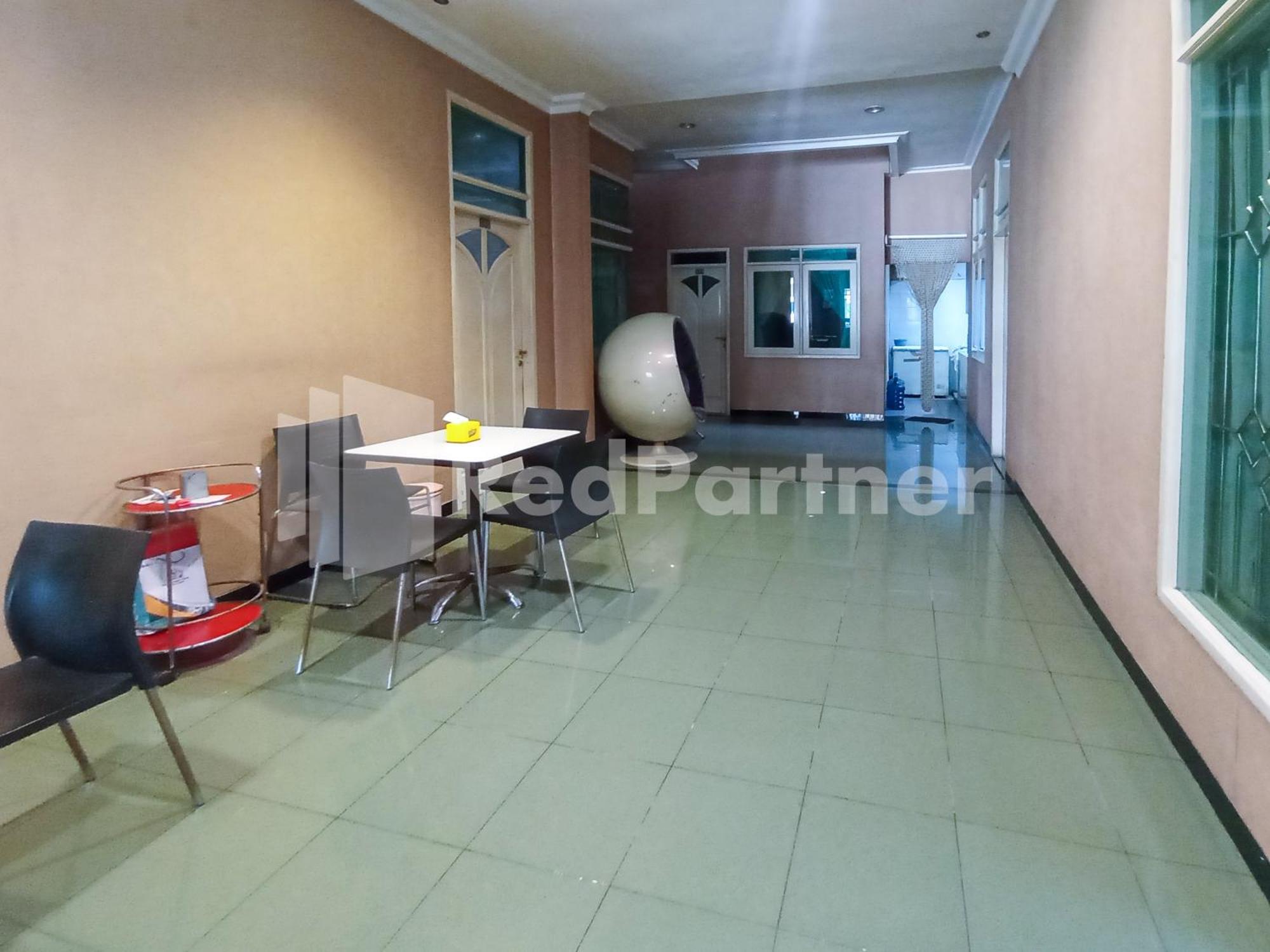 Nillo Hotel Kebumen Mitra Reddoorz Εξωτερικό φωτογραφία
